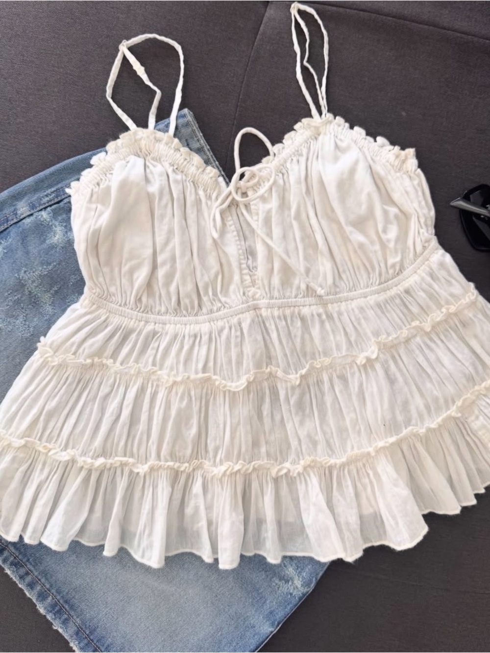 Aerie Women’s White Ruffled Spaghetti-Strap Top, sz S, nwot cute!